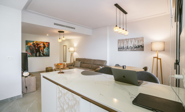 Herverkoop - Apartment - Torrevieja - Playa del Cura
