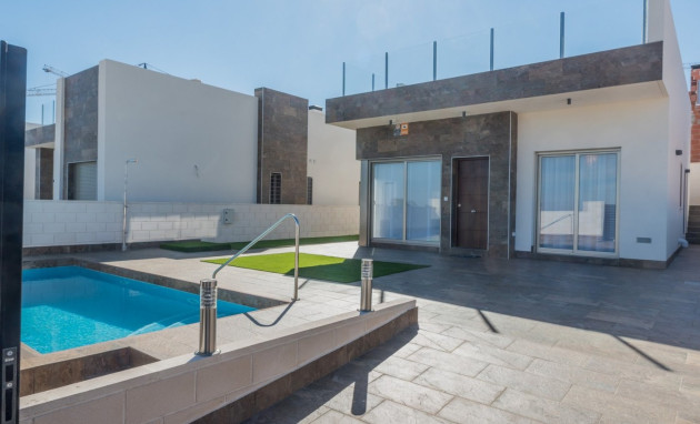 Obra nueva - Villa - Orihuela Costa - PAU 8