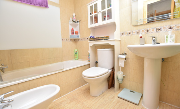 Resale - Apartment - Flat - Formentera del Segura