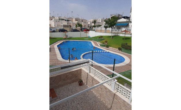 Herverkoop - Bungalow - Gelijkvloers - Torrevieja - Los balcones