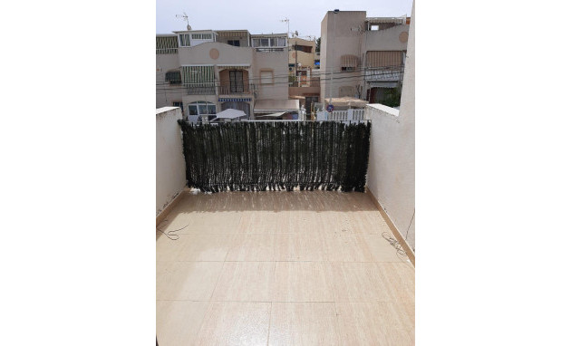 Herverkoop - Bungalow - Gelijkvloers - Torrevieja - Los balcones