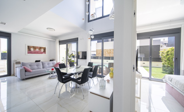 Herverkoop - Villa - Orihuela Costa - Lomas de Cabo Roig