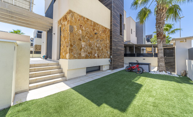 Herverkoop - Villa - Orihuela Costa - Lomas de Cabo Roig