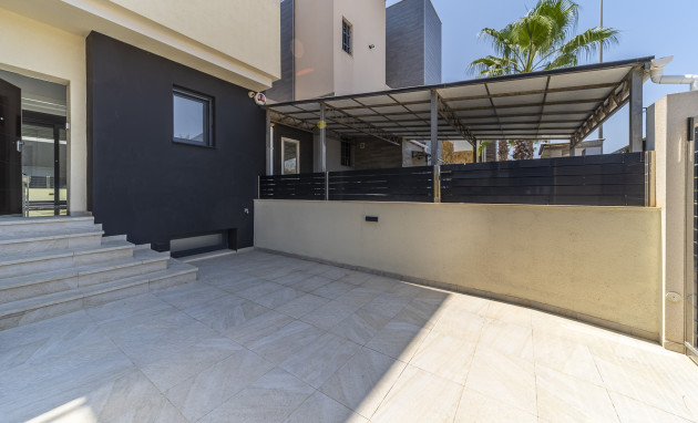 Herverkoop - Villa - Orihuela Costa - Lomas de Cabo Roig