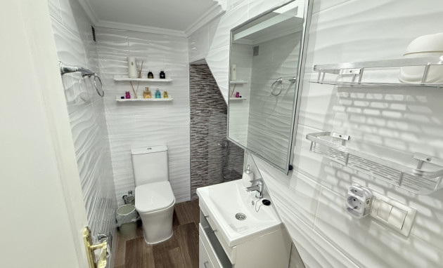 Herverkoop - House - Orihuela Costa - La Zenia