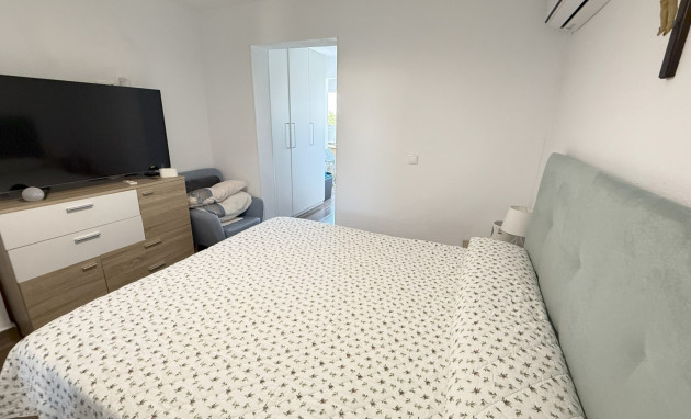 Herverkoop - House - Orihuela Costa - La Zenia