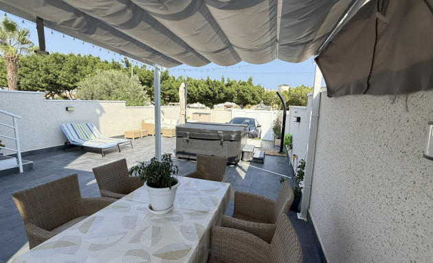 Herverkoop - House - Orihuela Costa - La Zenia