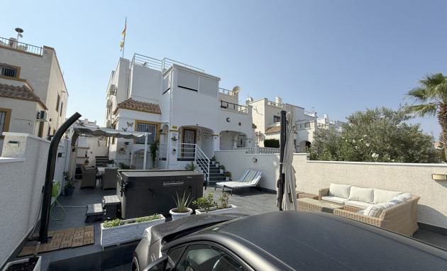 Herverkoop - House - Orihuela Costa - La Zenia