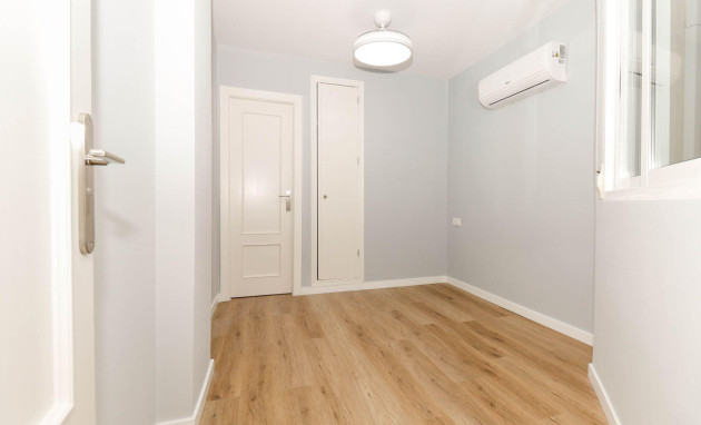 Herverkoop - Apartment - Torrevieja - La Mata pueblo