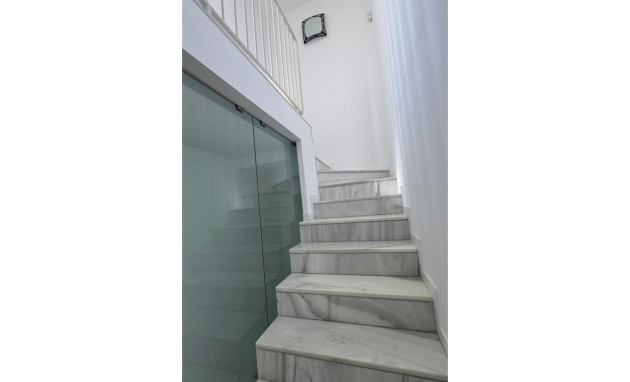 Herverkoop - Villa - Torrevieja - Aguas nuevas 2