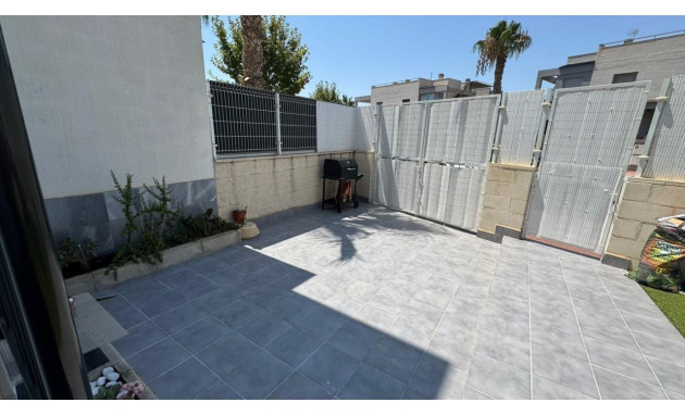 Herverkoop - Villa - Torrevieja - Aguas nuevas 2