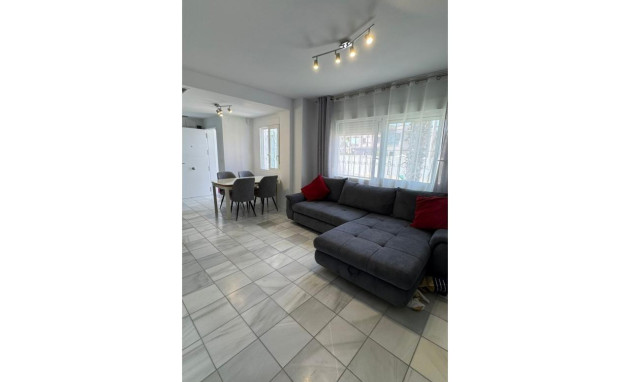 Herverkoop - Villa - Torrevieja - Aguas nuevas 2