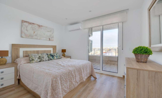 Herverkoop - Apartment - Torrevieja - Acequion