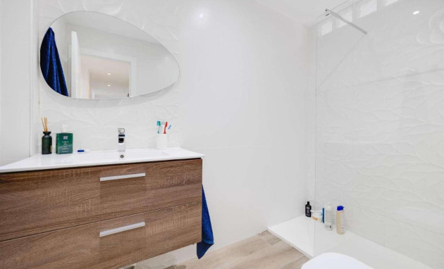 Herverkoop - Apartment - Torrevieja - Acequion