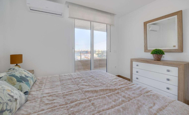 Herverkoop - Apartment - Torrevieja - Acequion