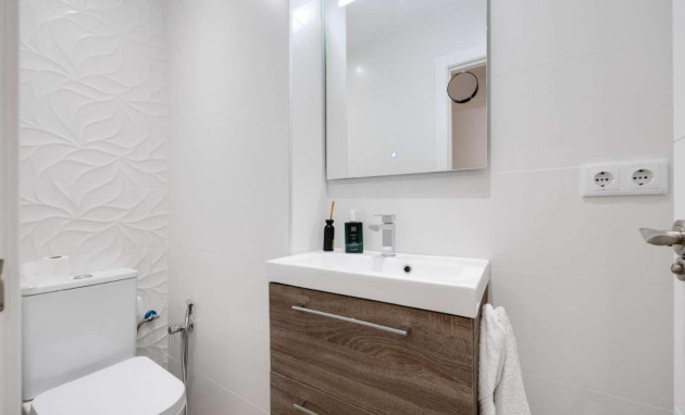 Herverkoop - Apartment - Torrevieja - Acequion