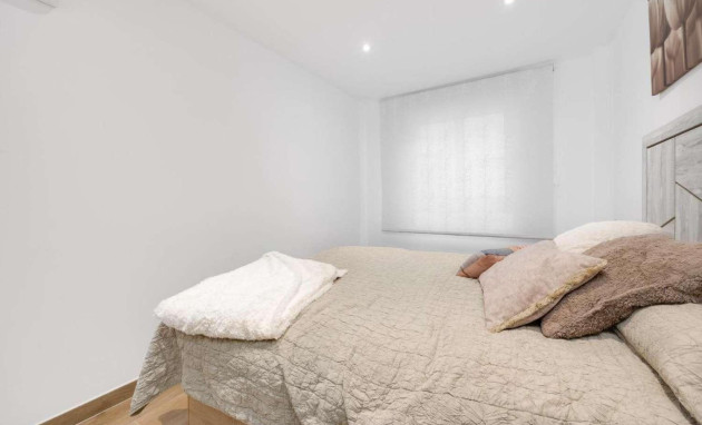 Herverkoop - Apartment - Torrevieja - Acequion