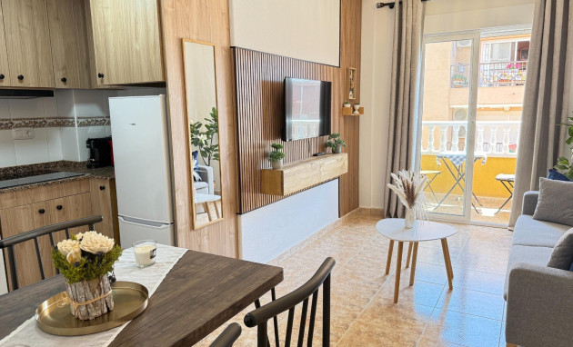 Herverkoop - Apartment - Torrevieja - Los Europeos