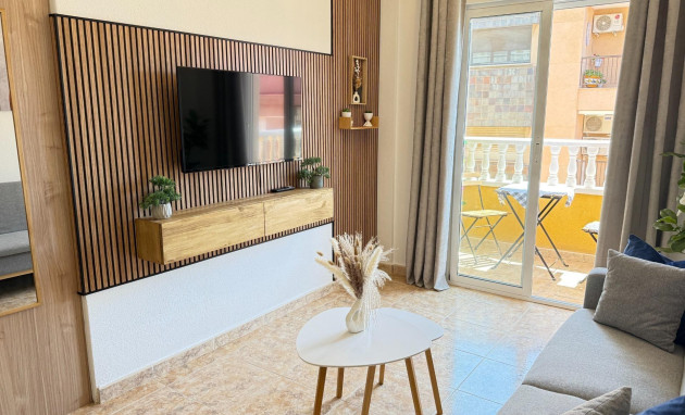 Herverkoop - Apartment - Torrevieja - Los Europeos
