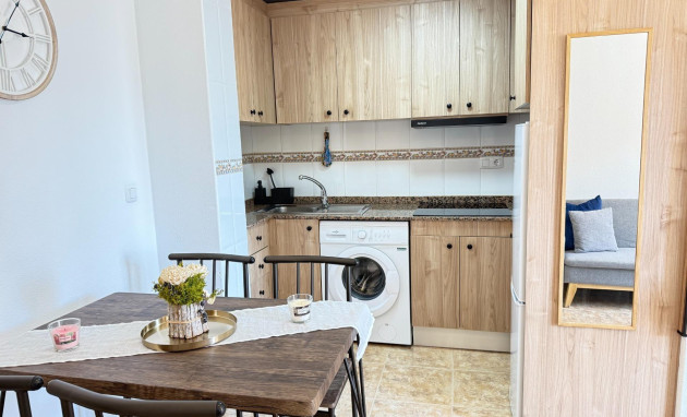 Herverkoop - Apartment - Torrevieja - Los Europeos