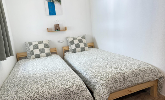 Herverkoop - Apartment - Torrevieja - Los Europeos