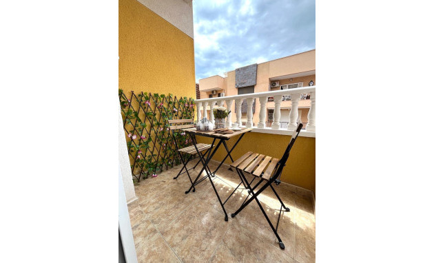 Herverkoop - Apartment - Torrevieja - Los Europeos