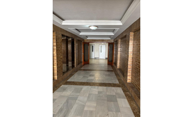 Herverkoop - Apartment - Torrevieja - Playa del cura