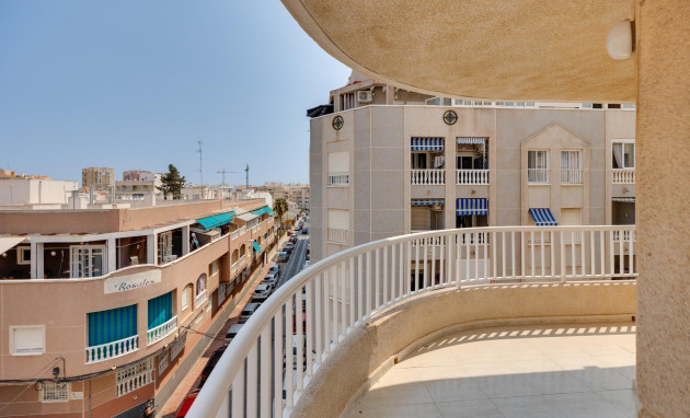Herverkoop - Apartment - Torrevieja - Estacion de autobuses