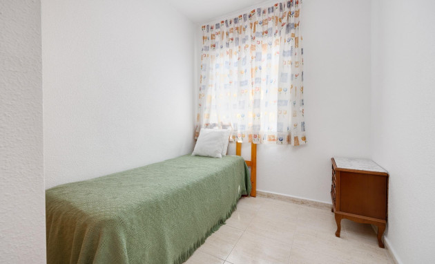 Herverkoop - Apartment - Torrevieja - Estacion de autobuses