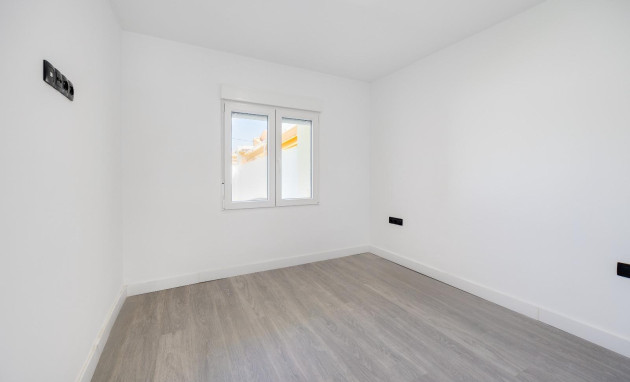 Herverkoop - Villa - Torrevieja - El limonar