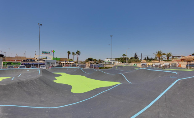 Herverkoop - Villa - Torrevieja - El limonar