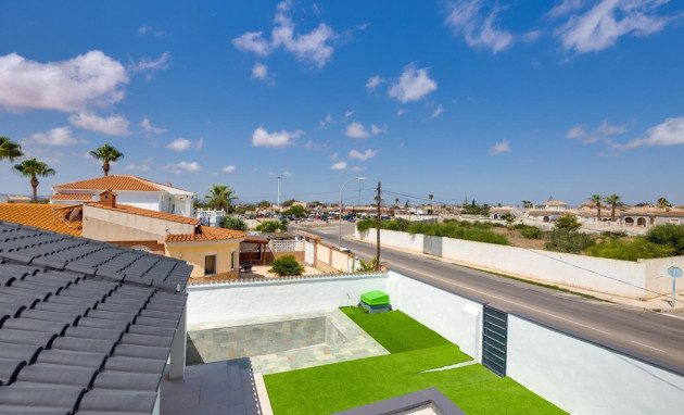 Herverkoop - Villa - Torrevieja - El limonar