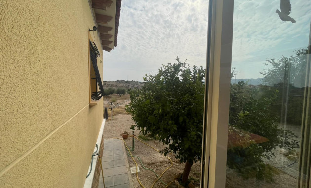 Herverkoop - 5. Finca / Country Property - Abanilla