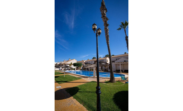 Herverkoop - Bungalow - Gelijkvloers - Orihuela Costa - Cabo Roig