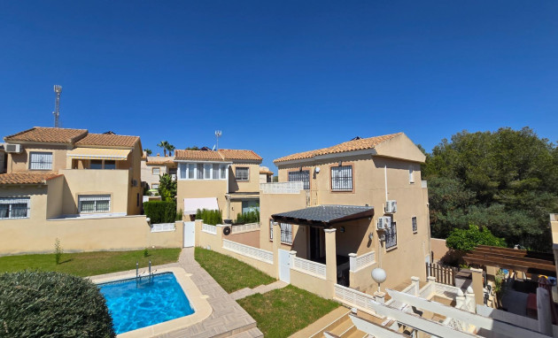 Herverkoop - Villa - Orihuela Costa - Villamartín-Las Filipinas