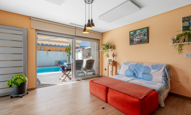 Herverkoop - Villa - Benijofar