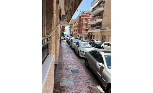 Herverkoop - Apartment - Torrevieja - Estacion de autobuses