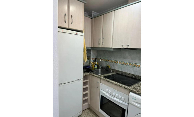 Herverkoop - Apartment - Torrevieja - Estacion de autobuses