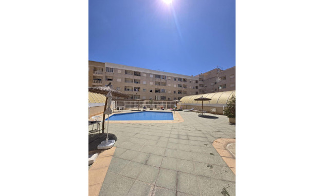 Herverkoop - Apartment - Torrevieja - torrevieja