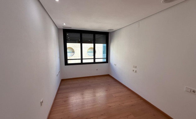 Herverkoop - Apartment - Torrevieja - Puerto Deportivo