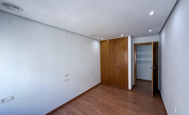 Herverkoop - Apartment - Torrevieja - Puerto Deportivo