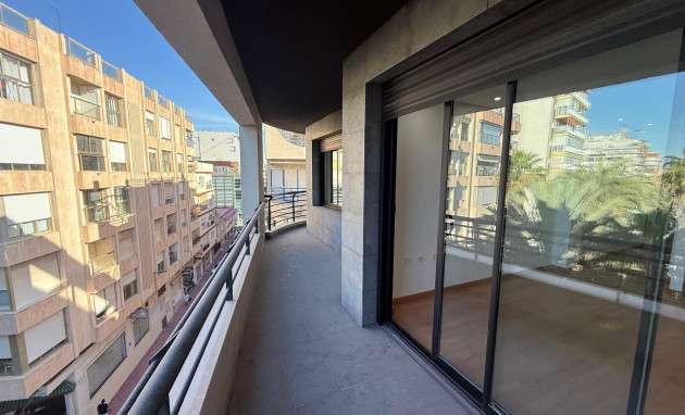 Herverkoop - Apartment - Torrevieja - Puerto Deportivo