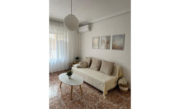 Herverkoop - Apartment - Torrevieja - Playa del cura