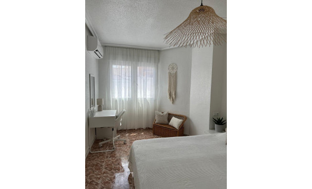 Herverkoop - Apartment - Torrevieja - Playa del cura