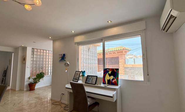 Herverkoop - Villa - Torrevieja - Playa del cura