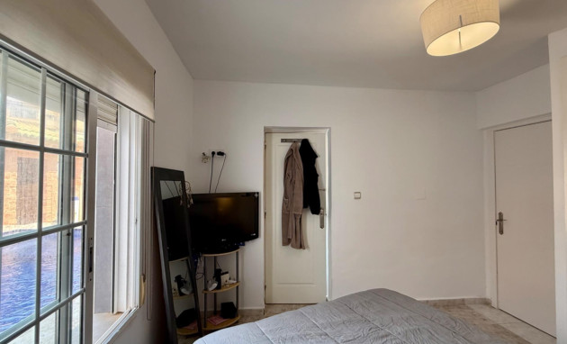 Herverkoop - Villa - Torrevieja - Playa del cura