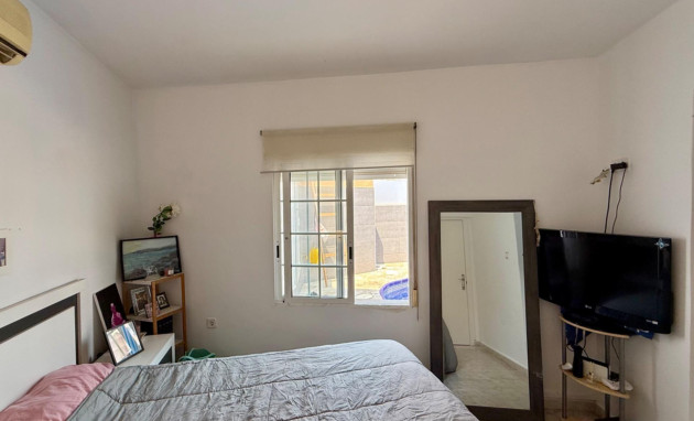 Herverkoop - Villa - Torrevieja - Playa del cura