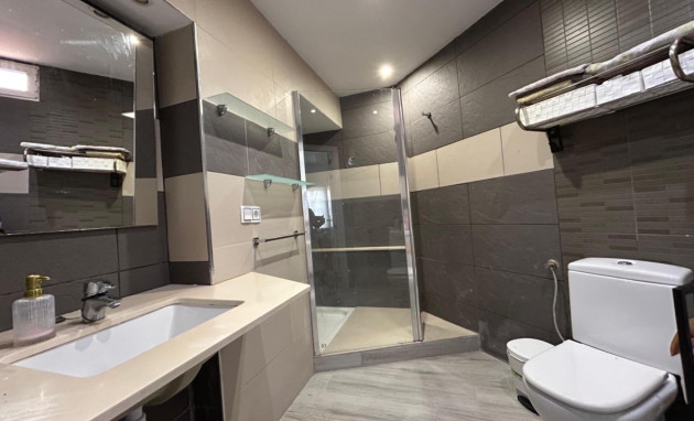 Herverkoop - Villa - Torrevieja - Playa del cura