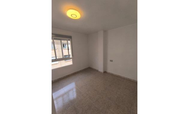 Herverkoop - Apartment - Torrevieja - Playa del cura