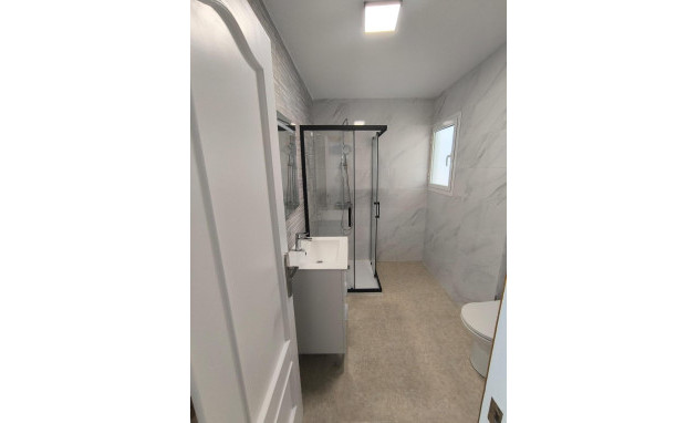 Herverkoop - Apartment - Torrevieja - Playa del cura